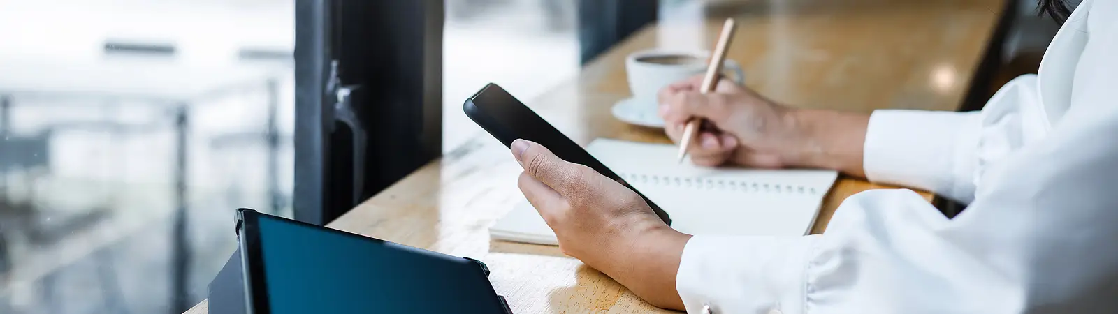 Financial Services Header